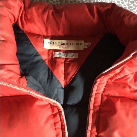 UNISEX TOMMY HILFIGER PUFFY COAT⭐️FINAL PRICE⭐️ - Picture 2 of 4